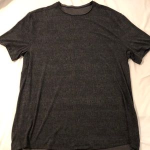 Gently used lululemon short sleeve shirt